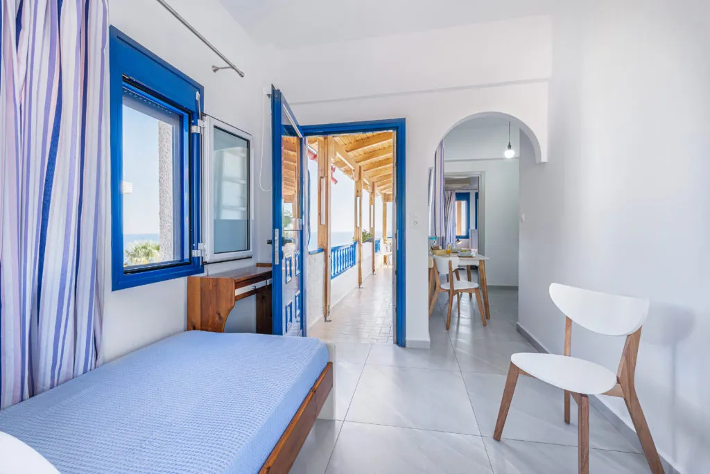 A bright interior with cobalt-blue joinery
