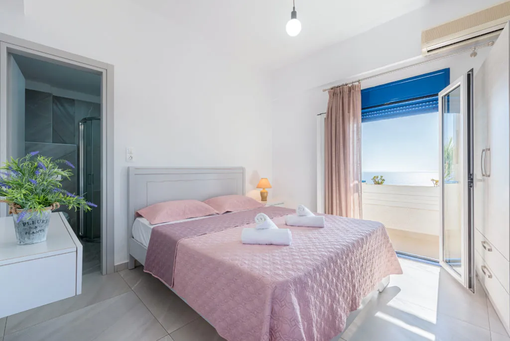 Room 4, panoramic sea view