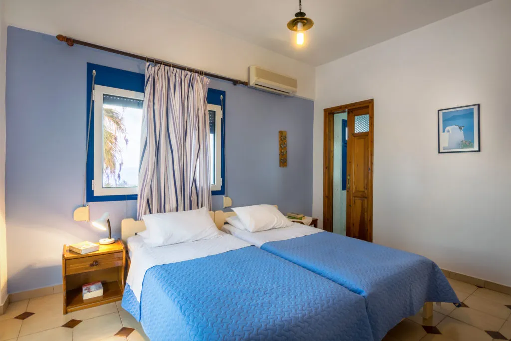 Room 2, partial sea view